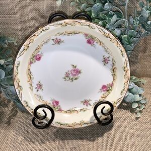 Vintage 1945. Aladdin Fine China One Coupe Soup Bowl